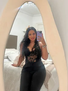 I love the color black🖤 de valkiria_vixen Foto 2
