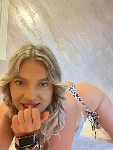 SashaRizz: Cute and kinky😈 ( 6 фото)