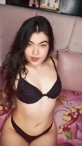 Katia_pretty_xのBe silent, let yourself go, and kiss me with your heart 🧸🌸の 3枚の写真