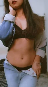 AadikiFarheen Public Pic 2