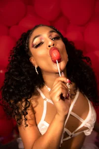 VioletXia_ St Valentine Kisses Pic 5