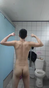 Exposedsian Public Hình 5