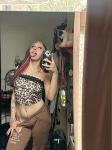 baddieinabenz: Public ( 5 фото)