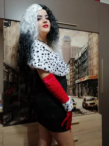 cruella devil costume od Perfect_Goddess69  3 snímek