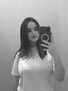 MelissiaGerty Public  صورة واحدة|MelissiaGerty Public صورتان|MelissiaGerty Public  3 صور|MelissiaGerty Public  3 صورة