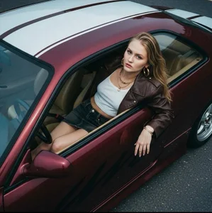 LoiseDumez Me Kuva 2