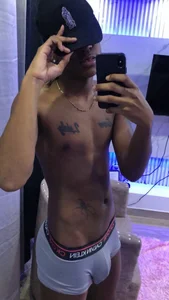 latin_kay1 welcome Foto 2