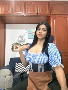 Julia-roberthsのBye 2024💋💗の 8枚の写真