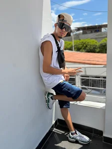 Latin_Duo13 Ken 🧑🏼‍🚀 slika