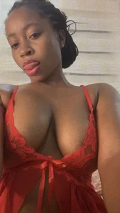 MISSMAYSROOM Public Pic 3