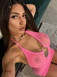 Ashley_luxxのPinkyの 3枚の写真