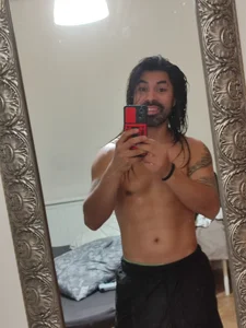 CharlyHemax: Public ( 2 фото)