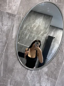 Hitomi_Itoo Mirror selfie Foto 7