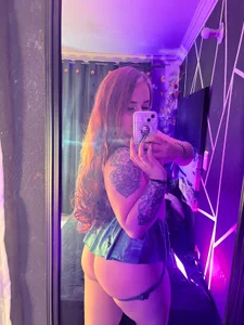 evy_orange1 Public Pic 4