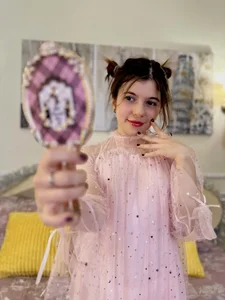 Zdjęcia Katya_Zaitseva I'm going to have a fun Christmas🎄🫶🧸💃:  2