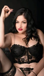 Karol_Pagee Public صورة واحدة|Karol_Pagee Public صورتان|Karol_Pagee Public  2 صور|Karol_Pagee Public  2 صورة