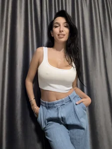 Sexy tease od Gabrielaaxxx  2 snímek