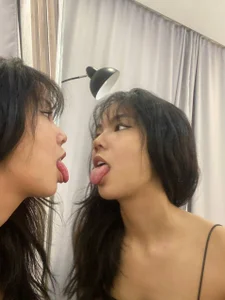 FreedaKulow kiss youu💘  4টি ছবি