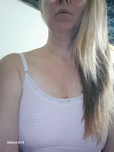 MILEIDE980 Seios fartus . fénykép