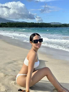 Sexy_Bella_22: Lovin the beach ( фото)