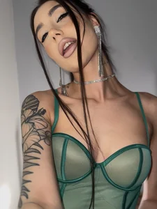 Velina83 Public Immagine  8