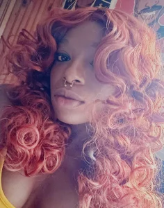 Coco_Kiss Do you like my wig? Pic 2