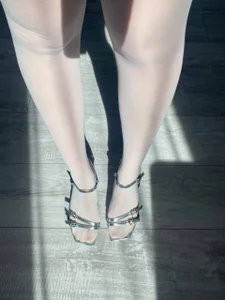 My sexy feet de Mila_petal  4 Imagens