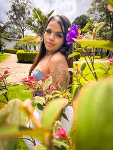 Karina_Andrade al natural Pic 4