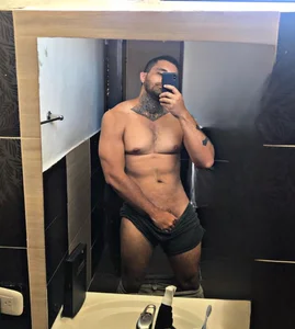 aronmiller404 Public  5. fénykép