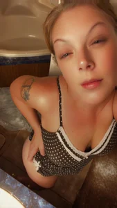 mamasrealbody's XXX Nude Photo 6