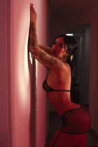 Black and red 💋 de Kali-hill  5 Imagens