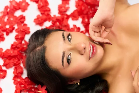 michbrunnette roses are red! ❤️ รูป  9