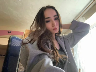 Lillllos Public Gambar