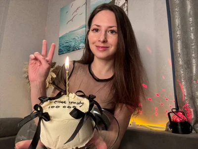 Ellaeternity 100k followers Foto 2