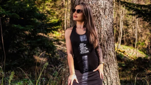 NightshadeIris Mountain💃🔥 Foto 7