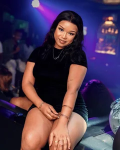 ThickCreamyDollのPublicの枚の写真