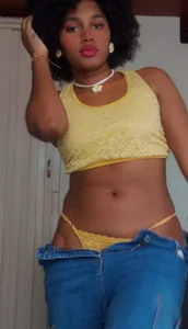 Ebony_beautifull 💛✨ Billede 2