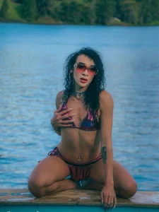 BritannyClaire Pool day💦 Pic