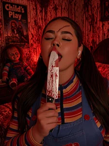 SofieReyes A Little Taste of Terror💀🔥👻 Pic