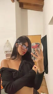 KyllieMarshall: I love you🫠 ( 2 фото)