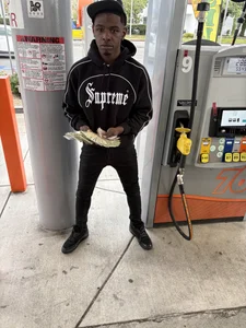 enuffdiic4evryone Me Ona regular basis Pic 8