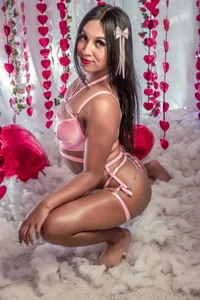 Victoria_west Come to enjoy valentine´s with me Pic 6