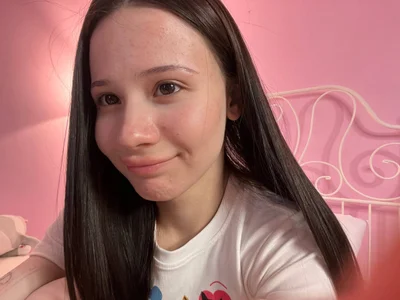 EvilyneEva Home photo shoot ✌️ Pic 4