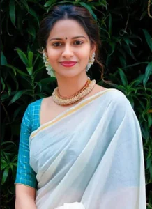 Nila_tamil36 Public Pic