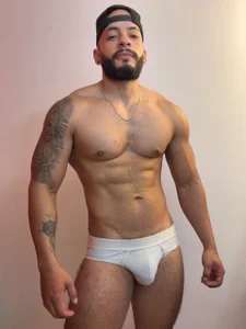 Mike_savage3 WHITE 🤍 Immagine  4