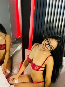 Sky_winter SEXY BODY Pic 3