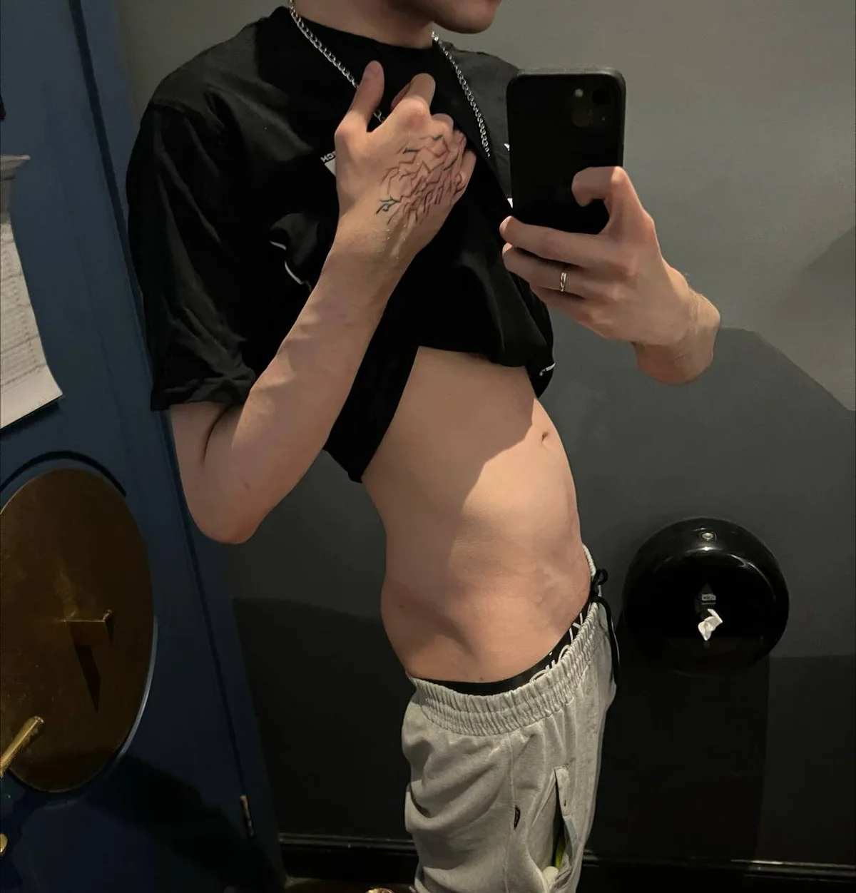 felixcurt69 님의 트렌드 중인 사진  8884개