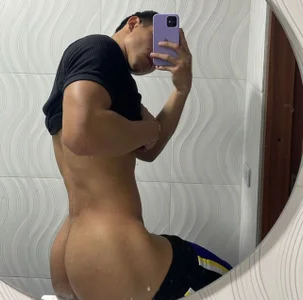 mirallesandbig Public Immagine  3