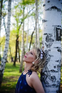 AdrianaSea Walk in the spring forest 圖片 5