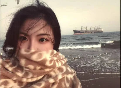 yiyiyi-6666 Public 圖片